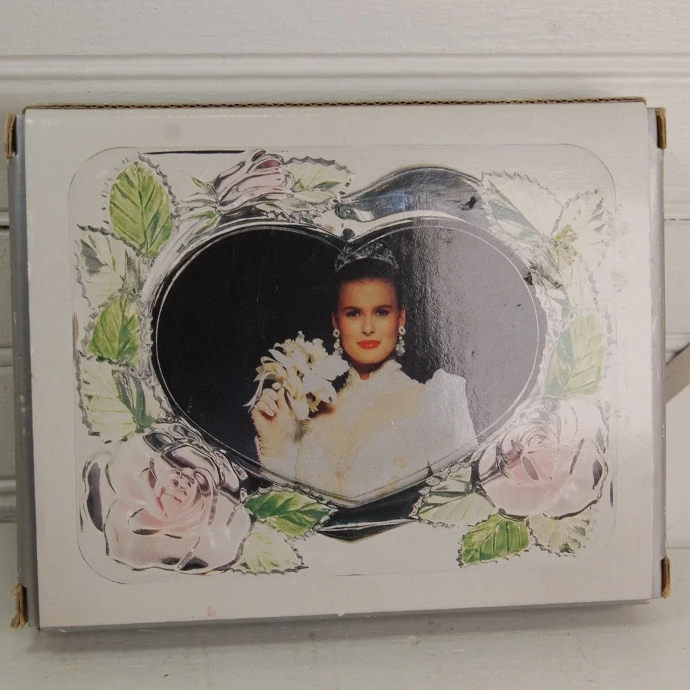 Vintage Glass Picture frame NWT Studio Nova Etched painted roses‎ 4x6 Home Decor